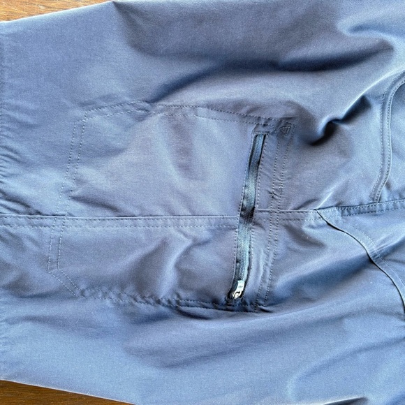 Eddie Bauer Blue Flat Front Shorts Classic Design new without tags - Picture 5 of 8